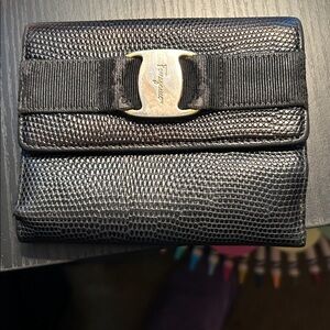 Salvatore Ferragamo Vara Black Textured Sattiano Leather Wallet